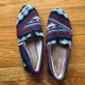 Fuzzy  Sherpa Aztec Multicolor Toms